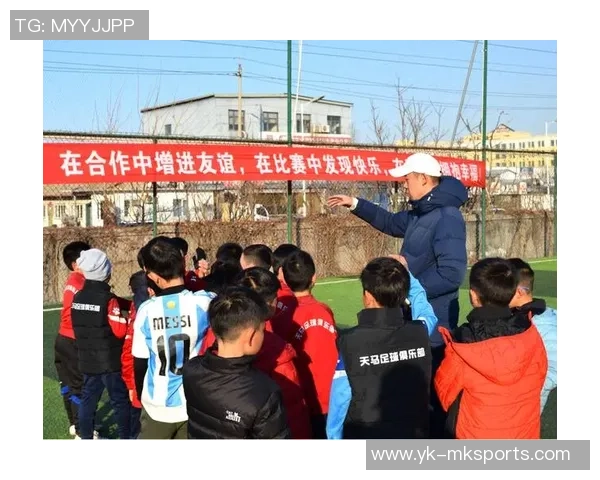 提升青少年足球技能的星级教学方法与实战技巧分享